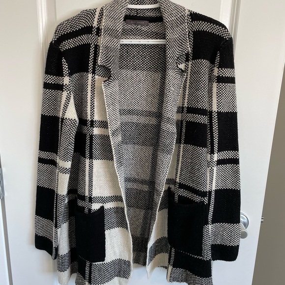 Suzy Shier Plaid Cardigan Size Large - Picture 1 of 2